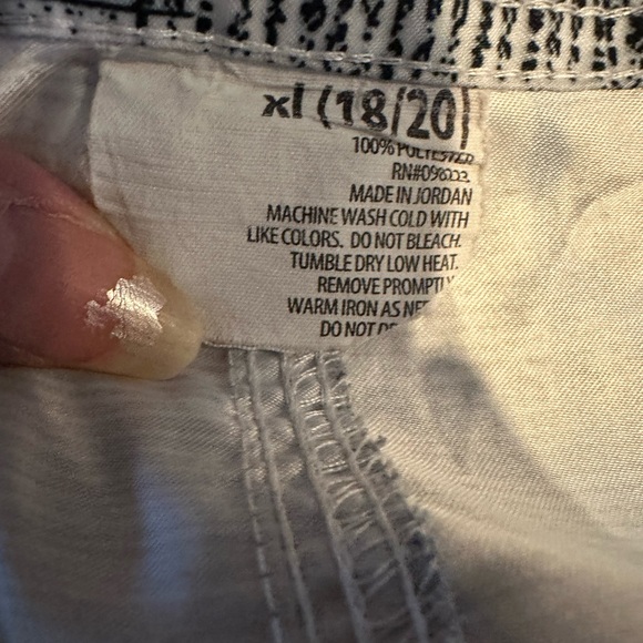 Boy’s swim trunks by orangeou’s in xl (18-20) - Picture 2 of 6